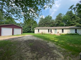 6317 E 76th St, Newaygo, MI 49337