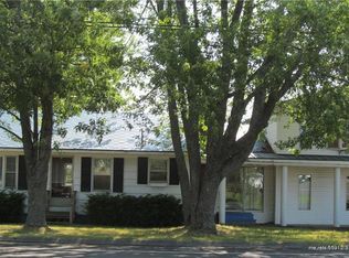 960 W River Rd, Waterville, ME 04901