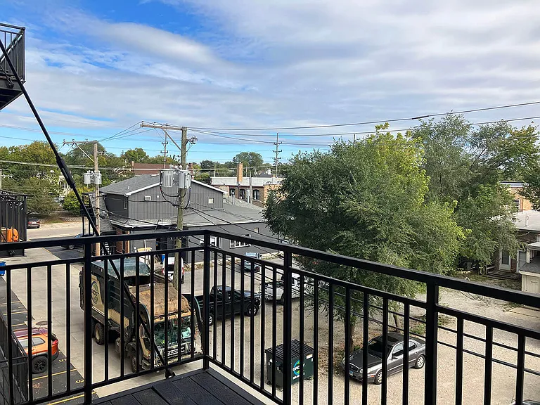 HIGHPOINT Clarendon Hills — Photo 86