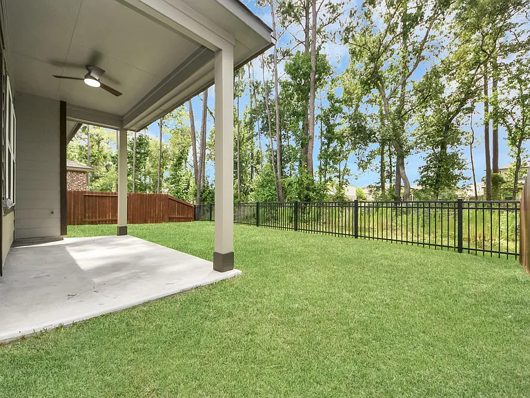 68 Valiant Ridge Trl — Photo 37
