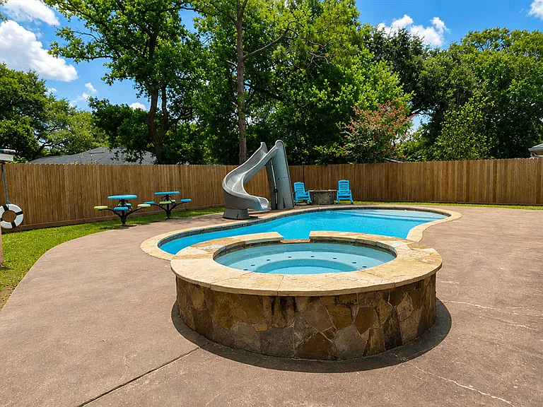 13914 Bonnington Dr — Photo 22