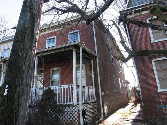 3rd image of 852 Upland Ave