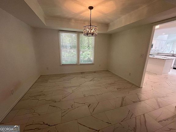 5th image of 3590 Forest Glen Trl