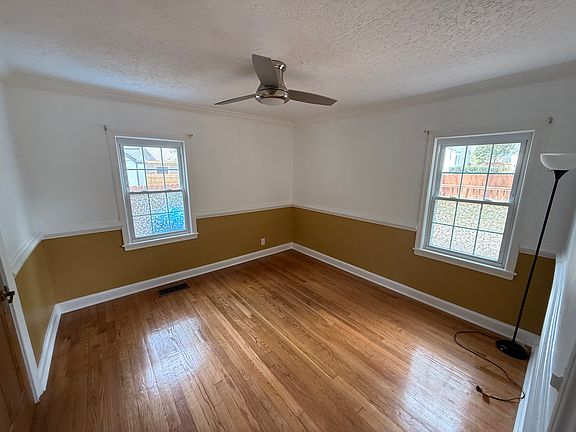 4th image of 2368 N Decatur Rd