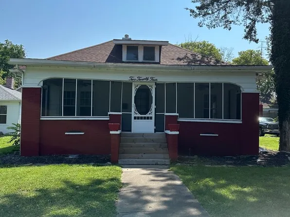 224 S Division St, Du Quoin, IL 62832