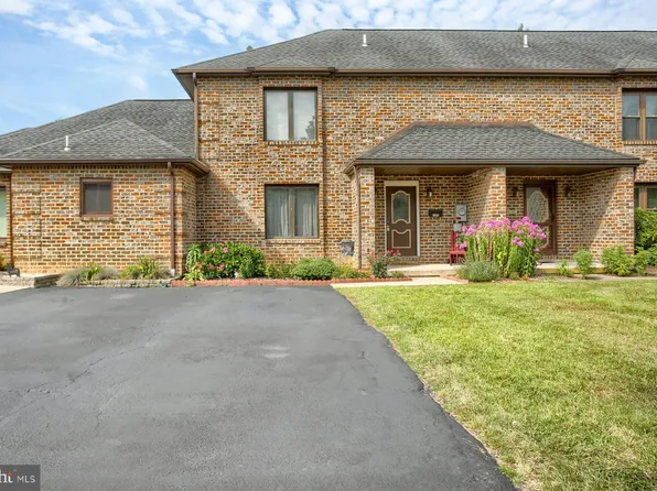 2408 Chadwick Ct, Harrisburg, PA 17110