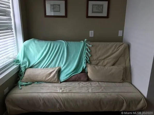 1555 Pennsylvania Ave APT 208, Miami Beach, FL 33139