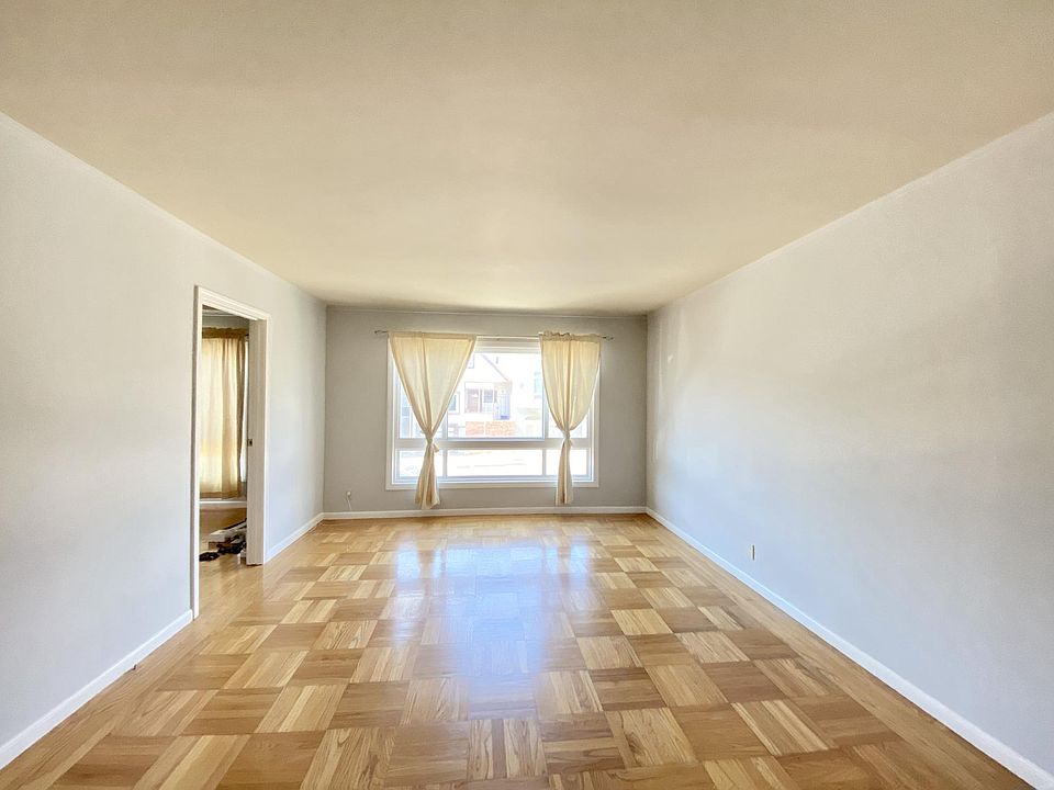 1st image of 1543 Irving St