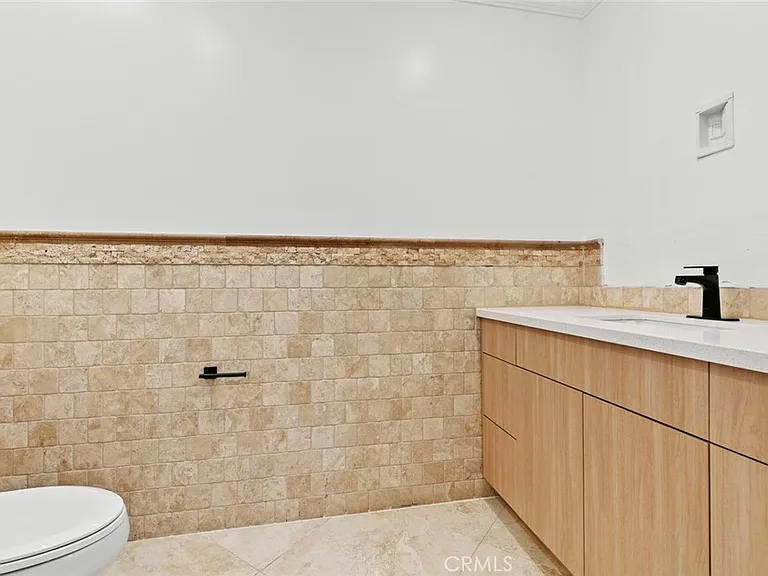 333 Milford St #105 — Photo 14