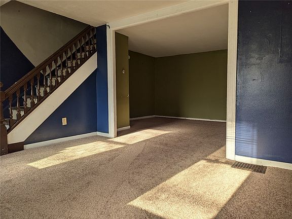 3rd image of 312 W Gray St