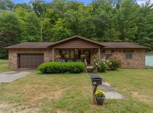 146 Avona Ln, Milton, WV 25541