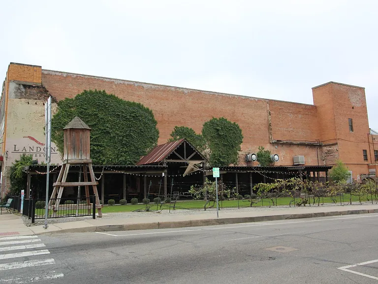 2309 Wesley St #B — Photo 18