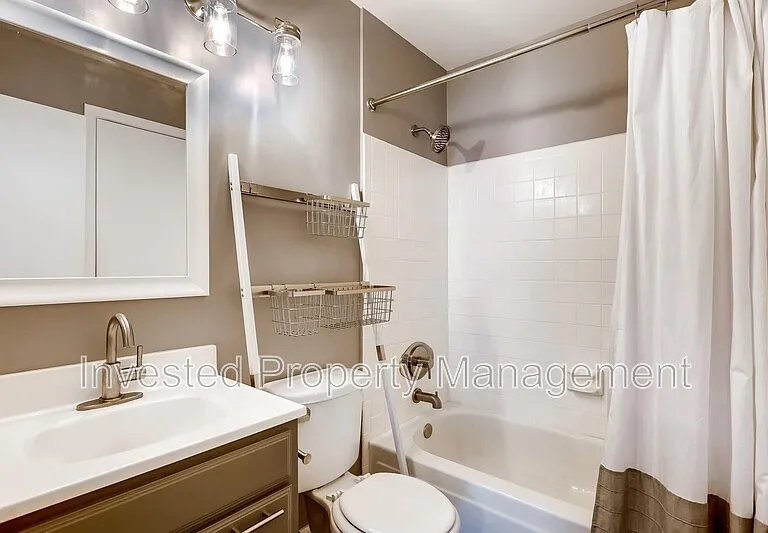909 S Dawson Way #13 — Photo 8