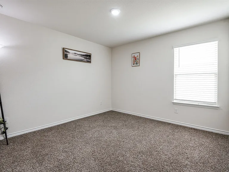 1307 Colonial Bluff Ln — Photo 18