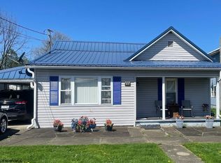 169 N Hice St, Belington, WV