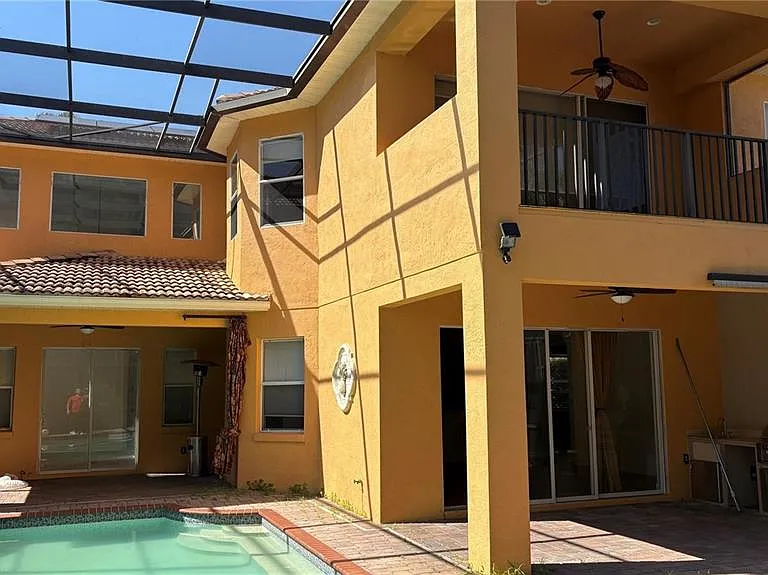 10547 Martinique Isle Dr — Photo 36