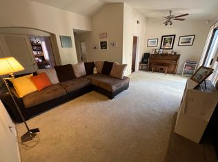 8845 Lemas Rd, Sacramento, CA 95828