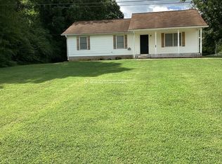 25 Georgia Ave, Hampton, GA 30228