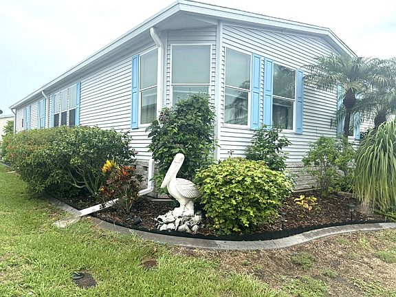 3rd image of 9905 Hatteras Ln