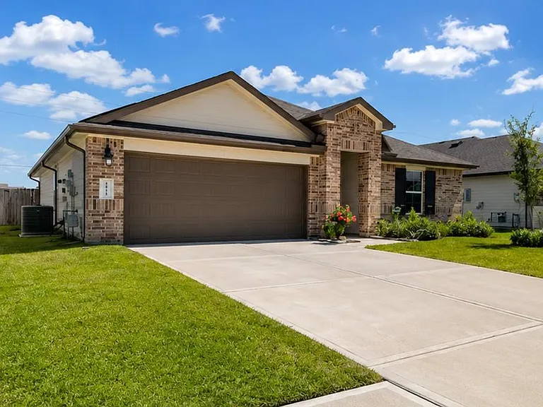 1115 Cattle Chute Ct — Photo 2