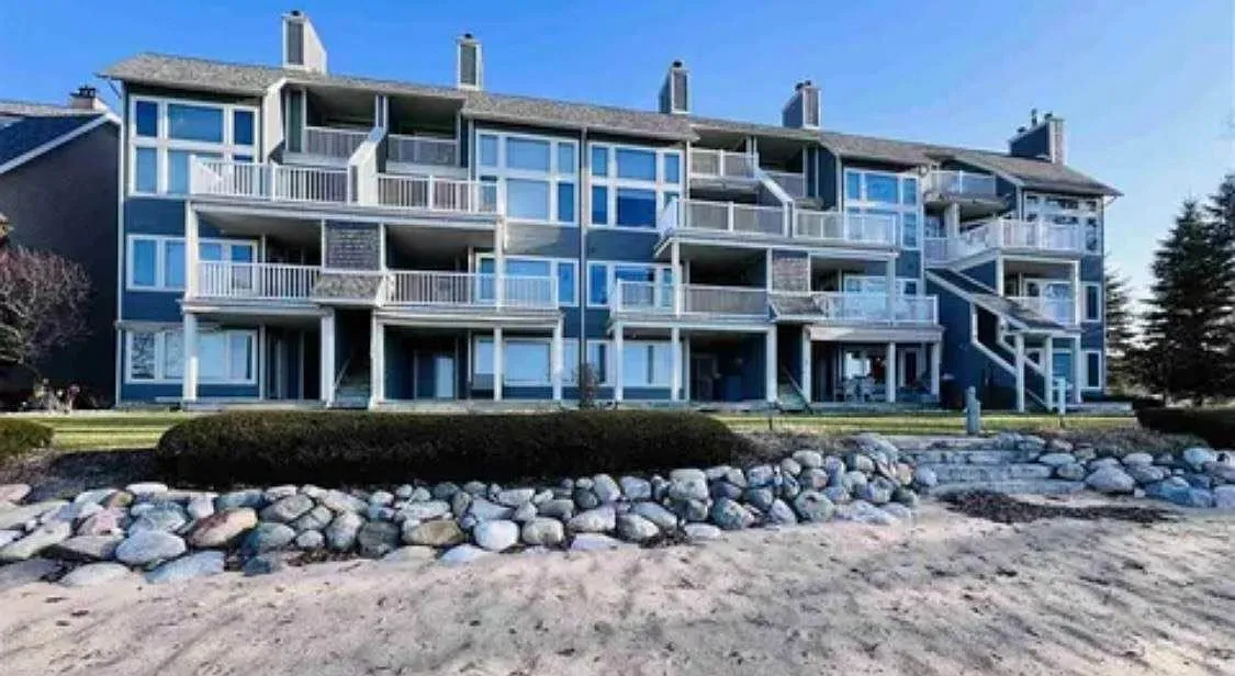 2 bed, 2.0 bath, 1150 sqft, $4,500 — Photo 1