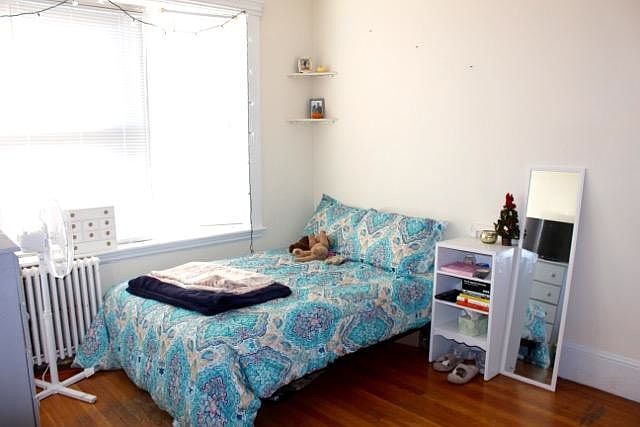 2nd image of 445 Park Dr #2SH