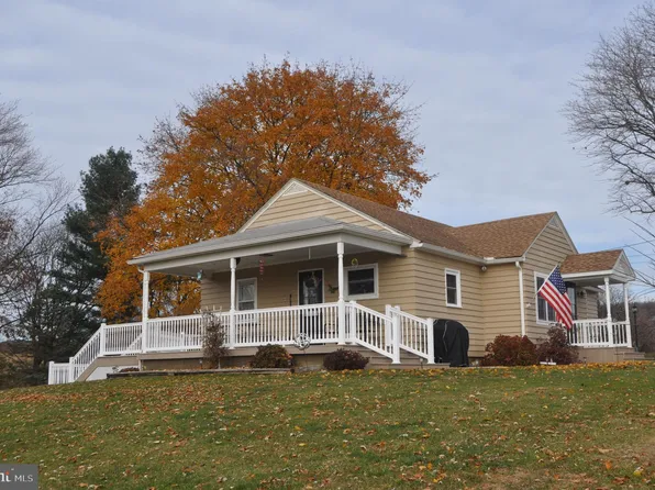 140 Mill Dr, Halifax, PA 17032