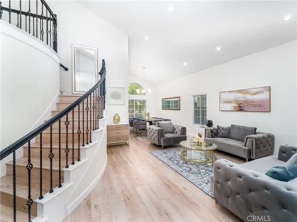 23304 W Vail Dr, West Hills, CA 91307