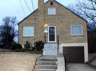 2928 Royal Glen Dr, Cincinnati, OH 45239