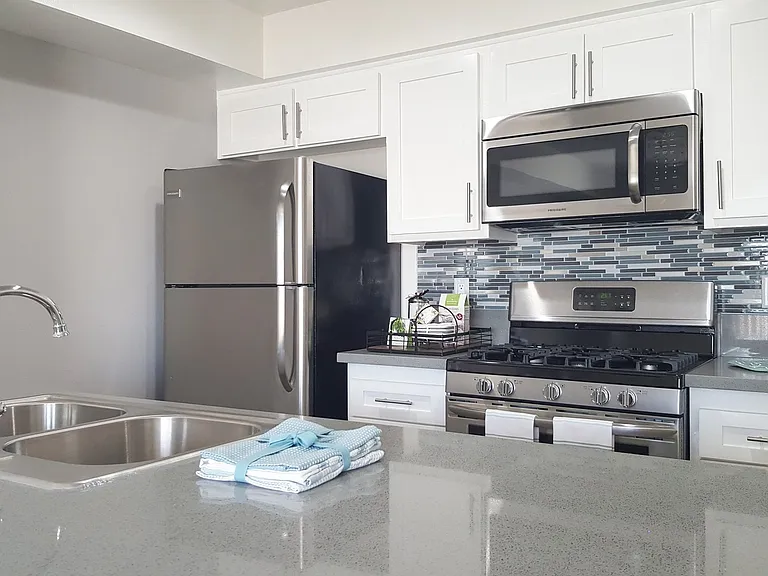 Emerson Townhomes — Photo 12