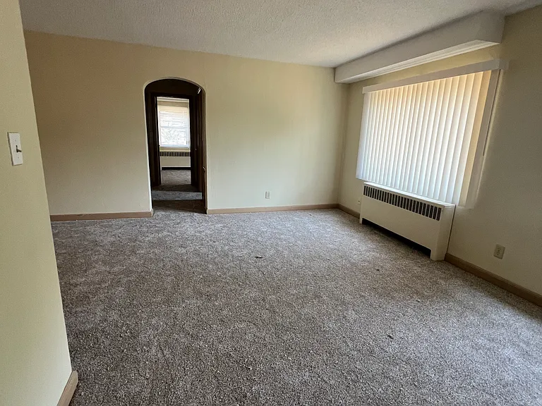 905 Kilian Blvd SE — Photo 14