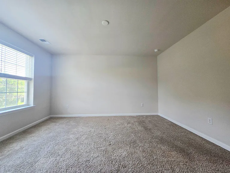34 Autumn Park Dr — Photo 22