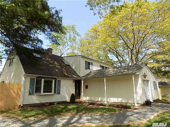 2nd image of 251 Sunflower Ln