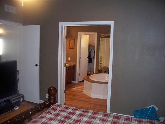 5th image of 3006 County Road 3198 E