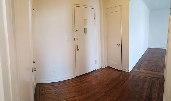 Rented by Smart NY Realty LLC | media 3