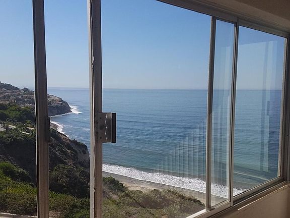 3rd image of 635 Paseo De La Playa Unit 202
