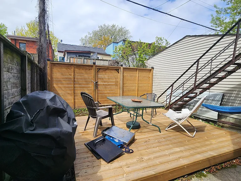 150 Robert St #1 — Photo 14
