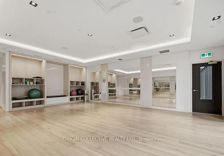330 Richmond St W #609 — Photo 19
