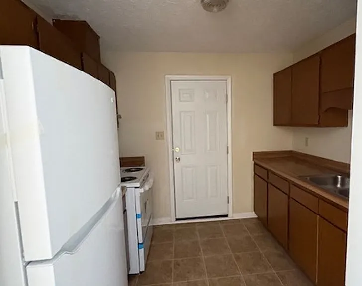 3820 John Marshall Rd — Photo 8