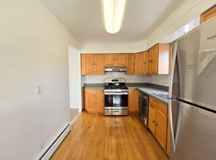 59-27 71st St FLOOR 3, Maspeth, NY 11378