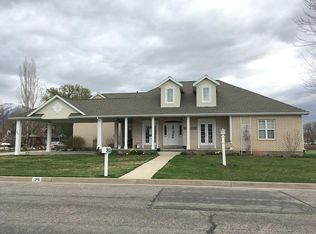 1391 W Thomas Dr, Kaysville, UT 84037