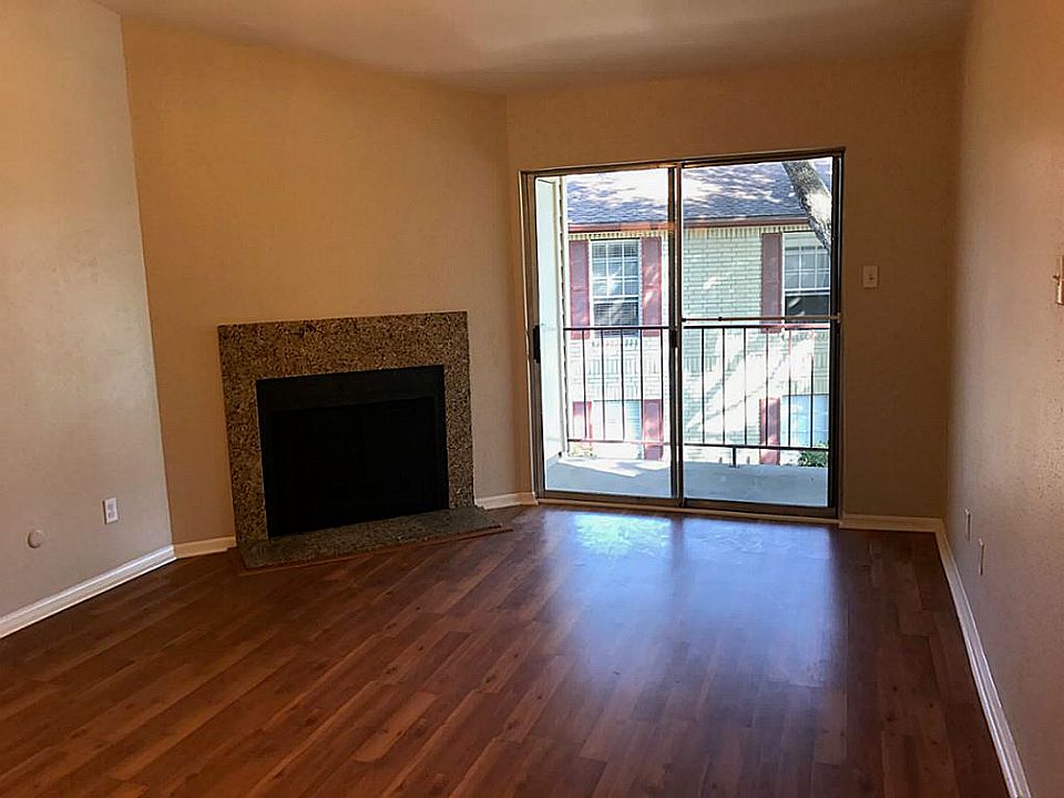 1st image of 2120 El Paseo St APT 1402