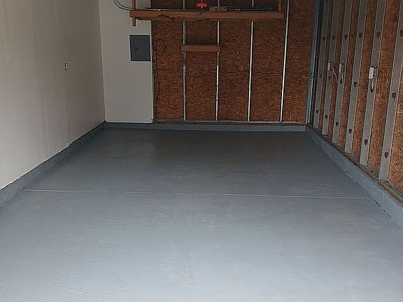 5th image of 3913 McCormick