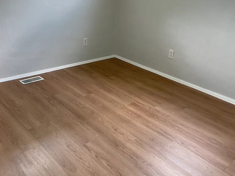209 Cynthia Dr — Photo 8