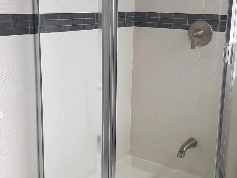 204 Valencia St #5 — Photo 8