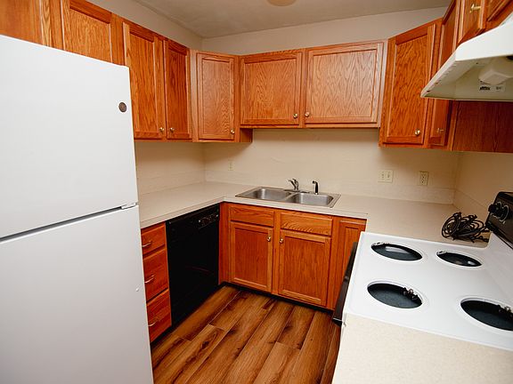 3rd image of 405 S Blakeley St #B