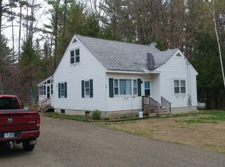 236 Grove St, North Conway, NH 03860