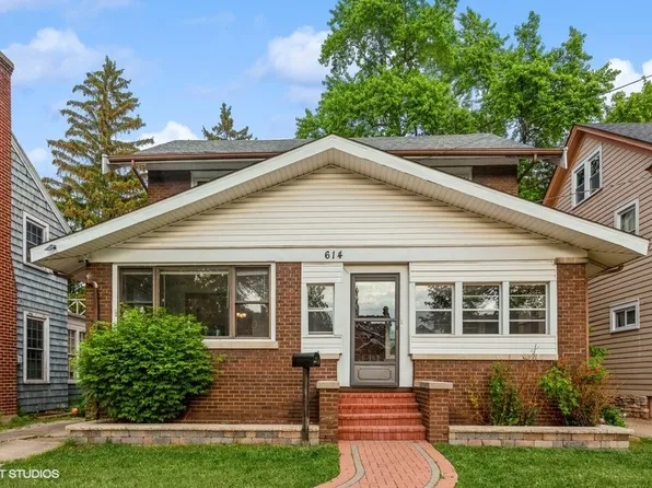 614 Sexton St, Aurora, IL 60505