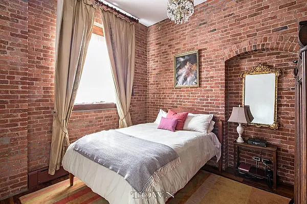 Rented by Town Residential | media 30