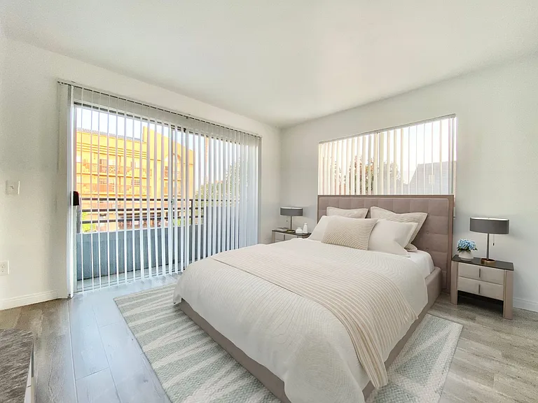 Electro Apartments - WSP 833 Berendo LLC — Photo 33
